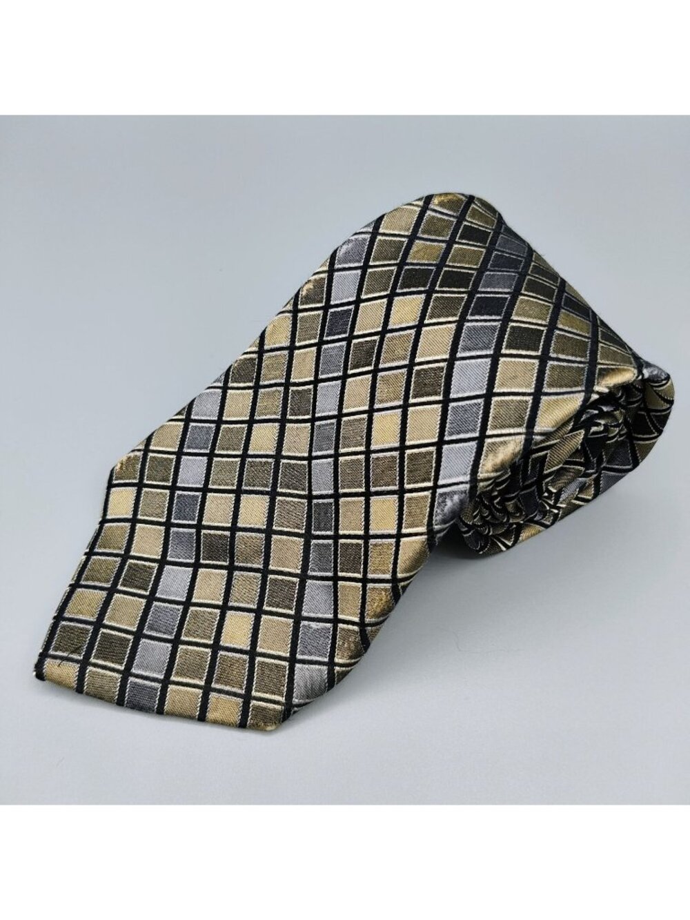 Perry Ellis Portfolio Mens Geometric Checkered Silk Tie (Fair/Good Condition)